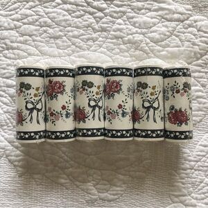 Vintage 6 Rolls Floral and Bows Wallpaper Border